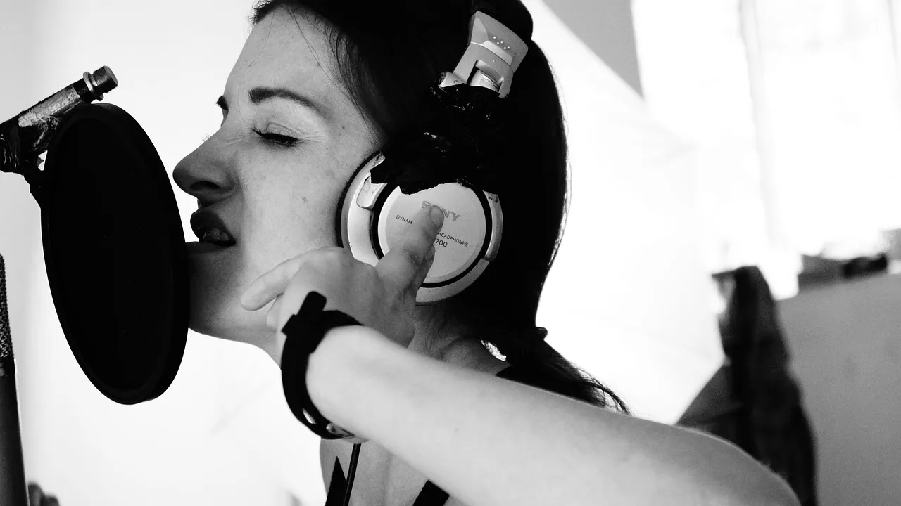 singer, musician, woman, headphones, girl, singing, microphone, recording, sound studio, singer, singer, singer, singing, singing, singing, singing, singing. Podcast platforms, tested against experience